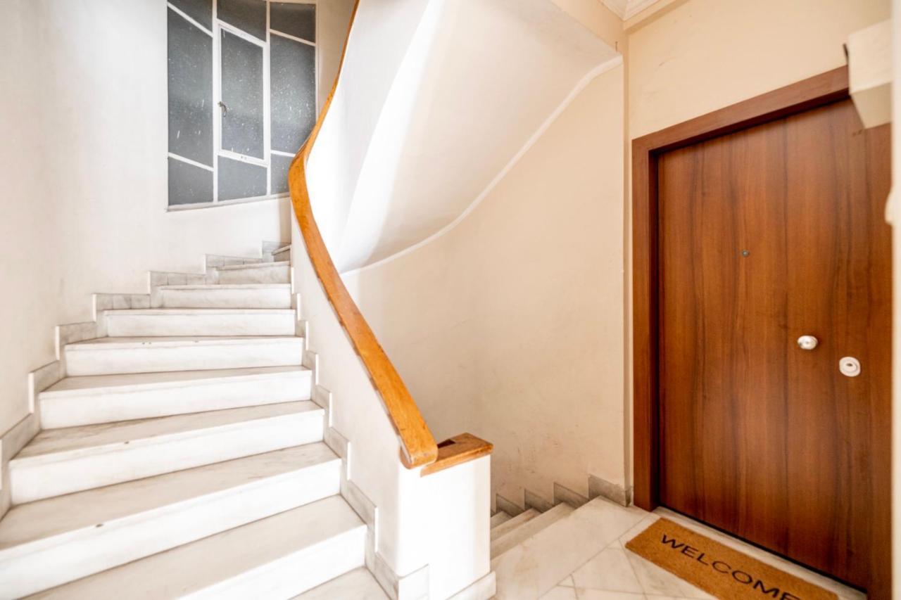 Cozy Apartment In Kolonaki Athens - Sleeps 5 Luaran gambar