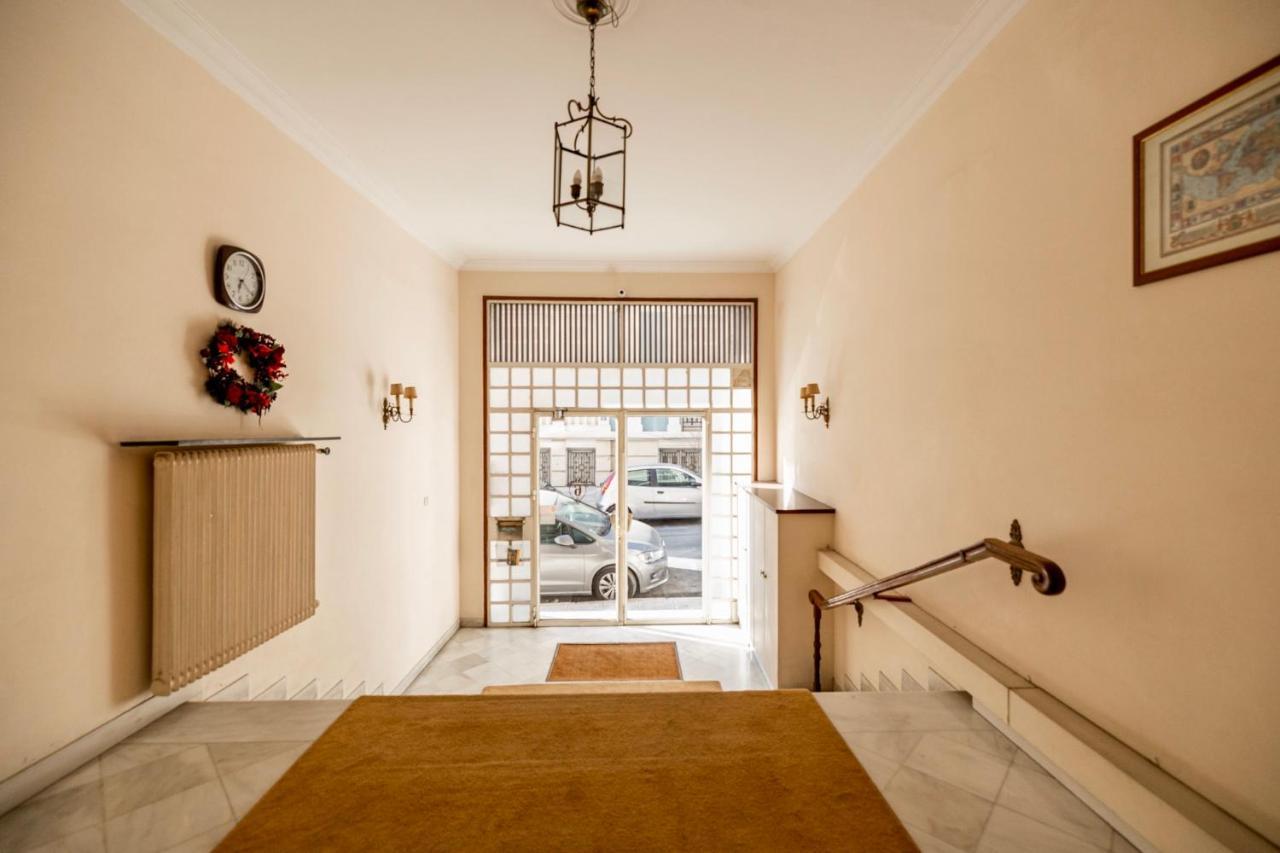 Cozy Apartment In Kolonaki Athens - Sleeps 5 Luaran gambar